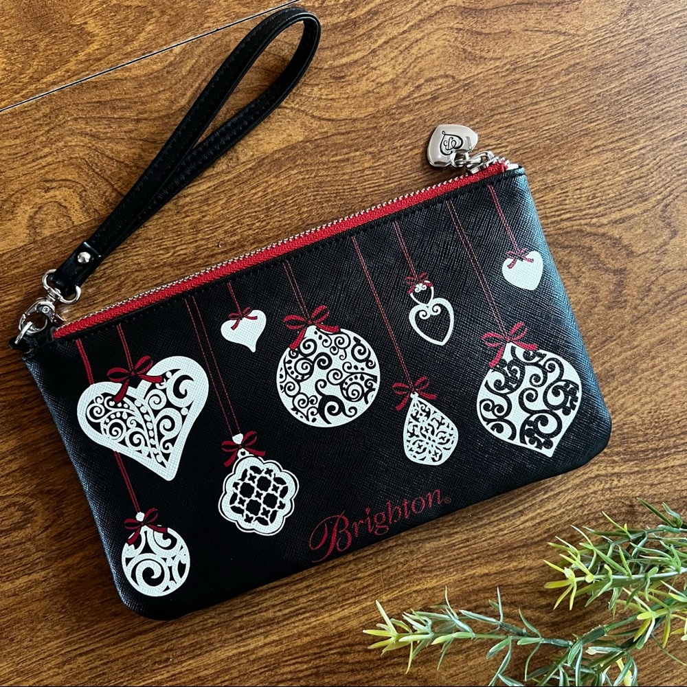 Brighton Women’s Black Red Leather Ornament  Pattern Zip closure Wristlet NWOT